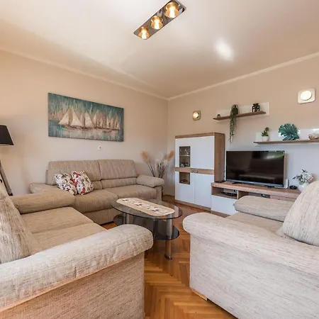 Stedi Apartment