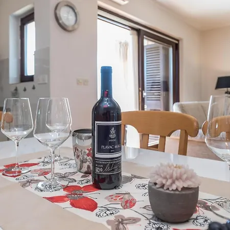 Stedi Appartement Lukoran