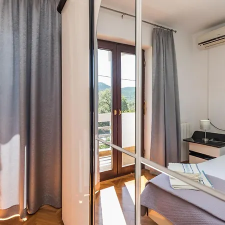 Stedi Appartement Lukoran