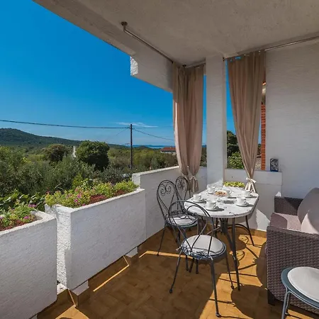 Appartement Stedi Lukoran