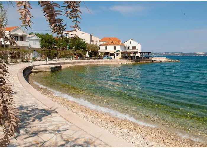 Stedi 公寓 Lukoran