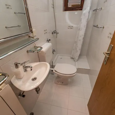 Stedi Apartament