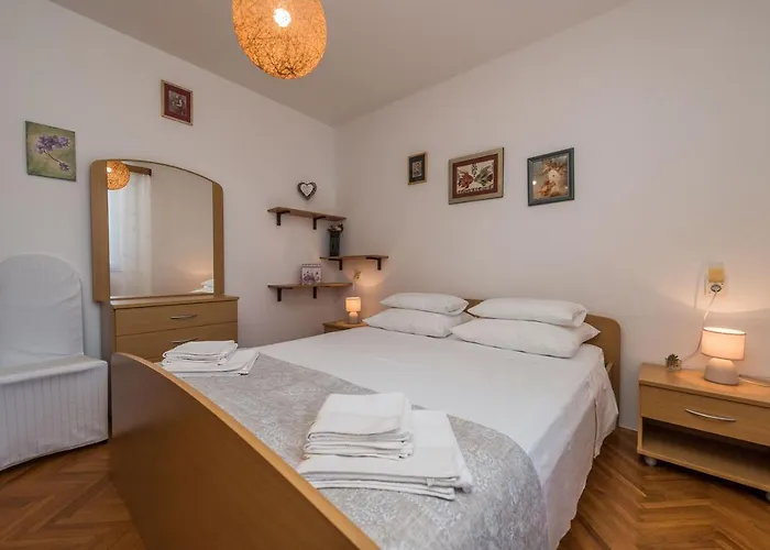 Appartement Stedi Lukoran