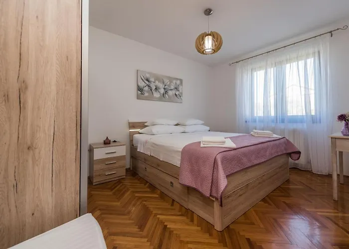 Stedi شقة Lukoran